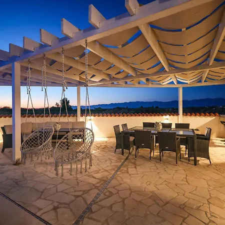 Tatil Evi Gorgeous In With Wifi Vrsi
