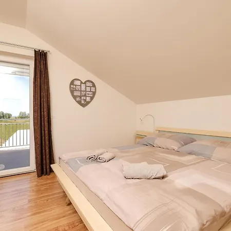 Gorgeous In With Wifi *