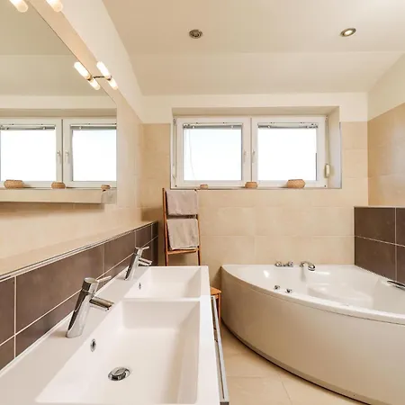 Gorgeous In With Wifi * Vrsi