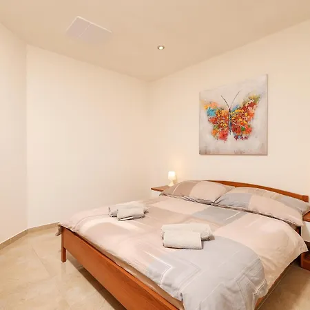 Gorgeous In With Wifi Hébergement de vacances *