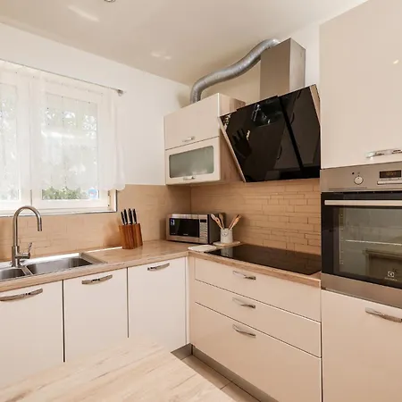 Hébergement de vacances Gorgeous In With Wifi Vrsi